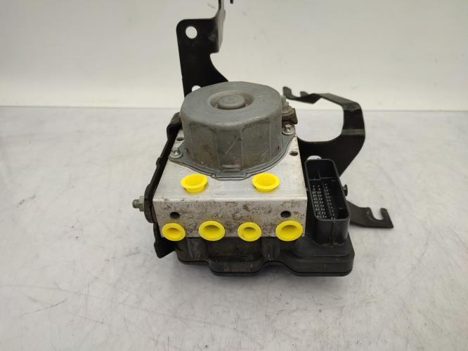 Bloc ABS (freins anti-blocage) RENAULT CLIO 4 PHASE 1 Essence