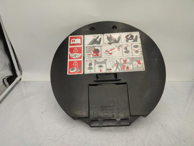 Cric (Ensemble depannage) RENAULT CLIO 3 PHASE 1 Essence