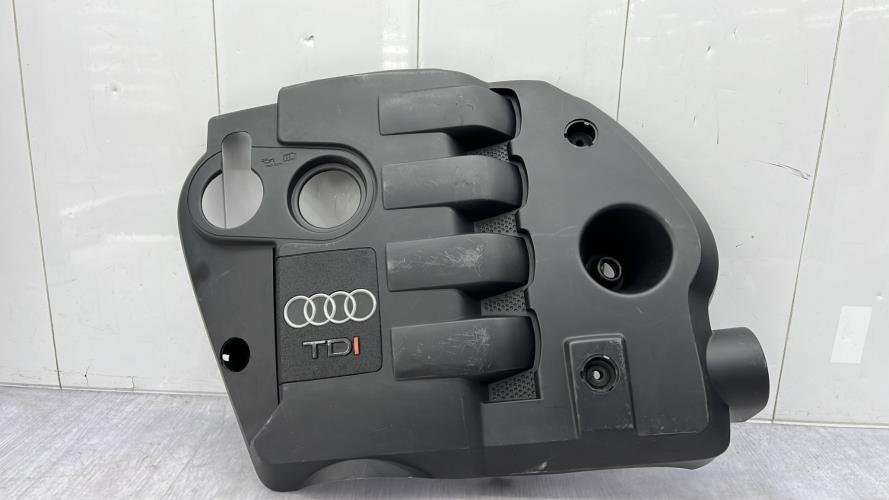 Cache moteur  AUDI A4 2 PHASE 1 Diesel
