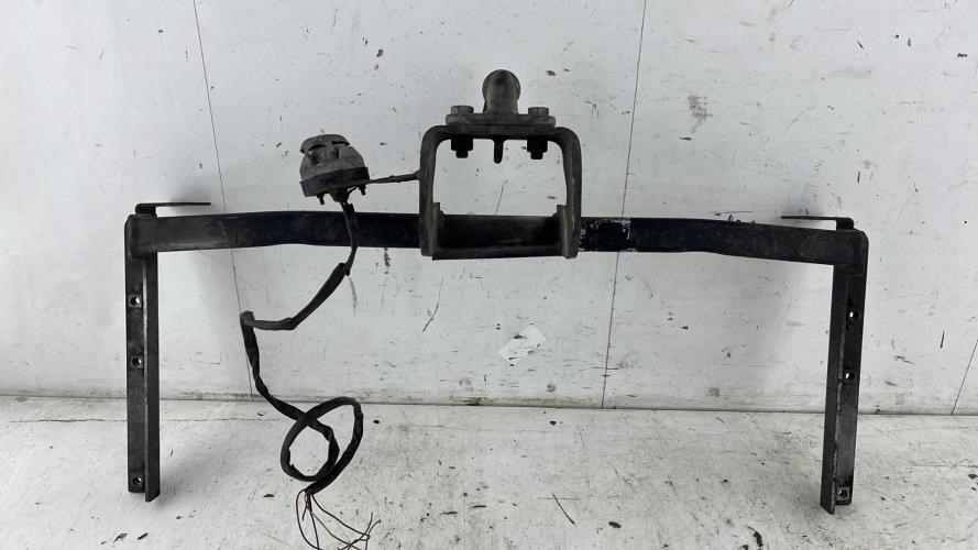 Attelage (boule de remorquage) AUDI 80 3 PHASE 1 Diesel