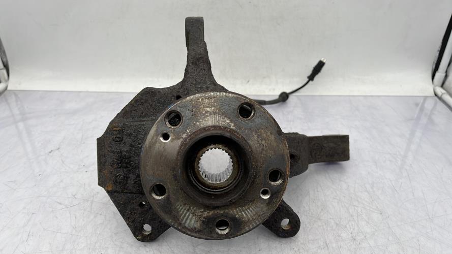 Fusee avant droit RENAULT GRAND ESPACE 4 PHASE 1 Essence