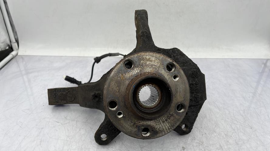 Fusee avant gauche RENAULT GRAND ESPACE 4 PHASE 1 Essence