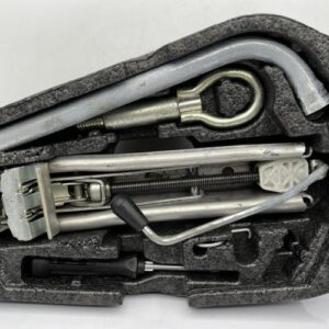 Cric (Ensemble depannage) VOLKSWAGEN POLO 4 PHASE 2 Essence