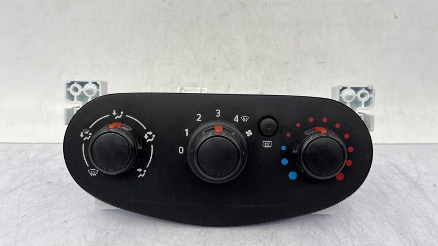 Commande chauffage DACIA SANDERO 2 PHASE 1 Essence