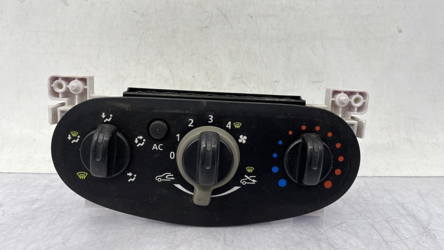 Commande chauffage DACIA DUSTER 1 PHASE 1 Diesel