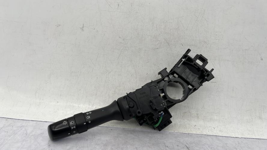 Commodo phare TOYOTA YARIS 3 PHASE 2 Essence