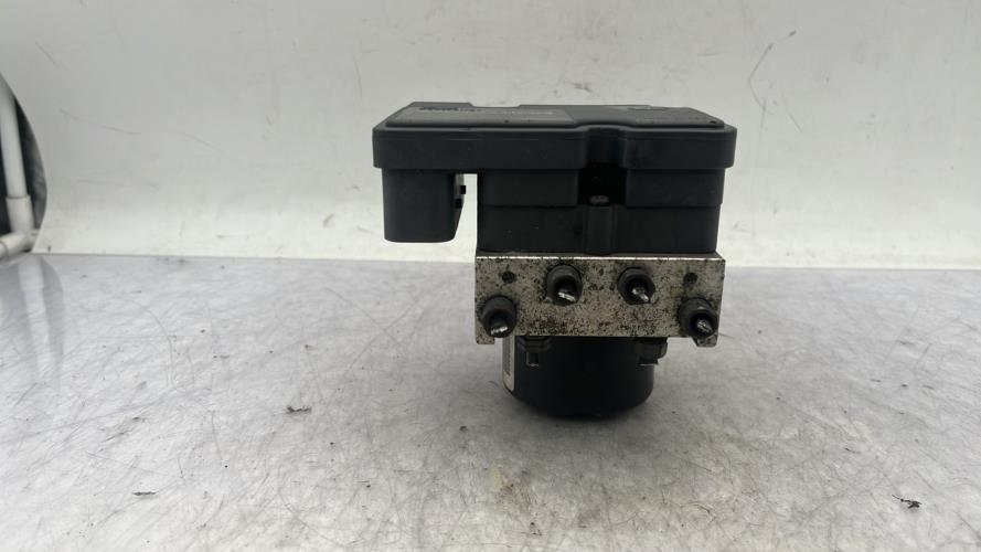 Bloc ABS (freins anti-blocage) CITROEN C3 2 PHASE 1 Essence