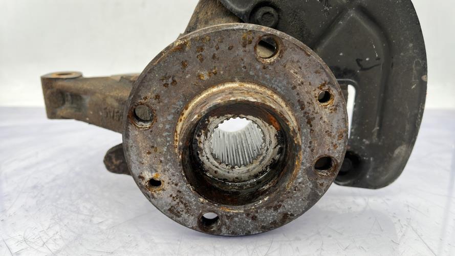 Fusee avant gauche FIAT DOBLO 1 PHASE 2 Diesel