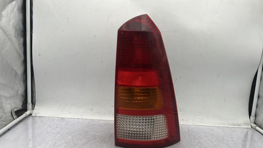 Feu arriere principal droit (feux) FORD FOCUS 1 BREAK Diesel