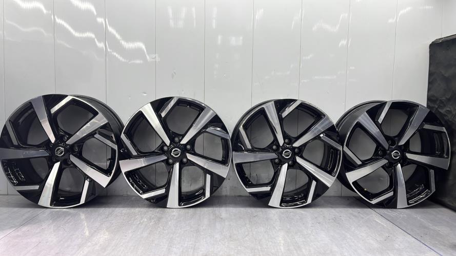 Jeu de 4 jantes  NISSAN QASHQAI 2 PHASE 2 Essence