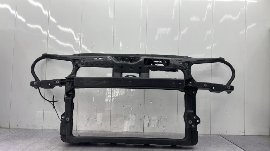 Armature avant, Masque avant VOLKSWAGEN POLO 4 PHASE 1 Essence