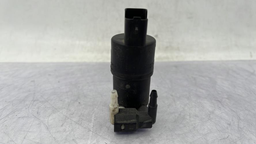Pompe lave glace avant PEUGEOT 208 1 PHASE 2 Essence