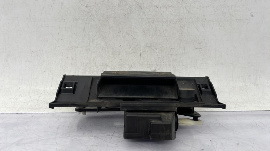 Poignee hayon PEUGEOT 206 PHASE 2 Essence