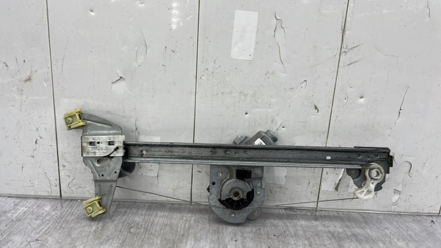 Leve vitre electrique avant gauche PEUGEOT 107 PHASE 2 Essence