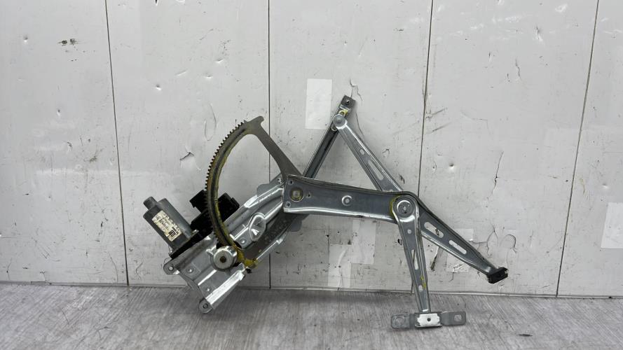 Leve vitre electrique avant droit OPEL ZAFIRA B PHASE 1 Diesel
