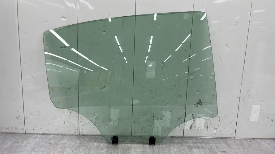 Vitre arriere droit PEUGEOT 208 1 PHASE 2 Diesel