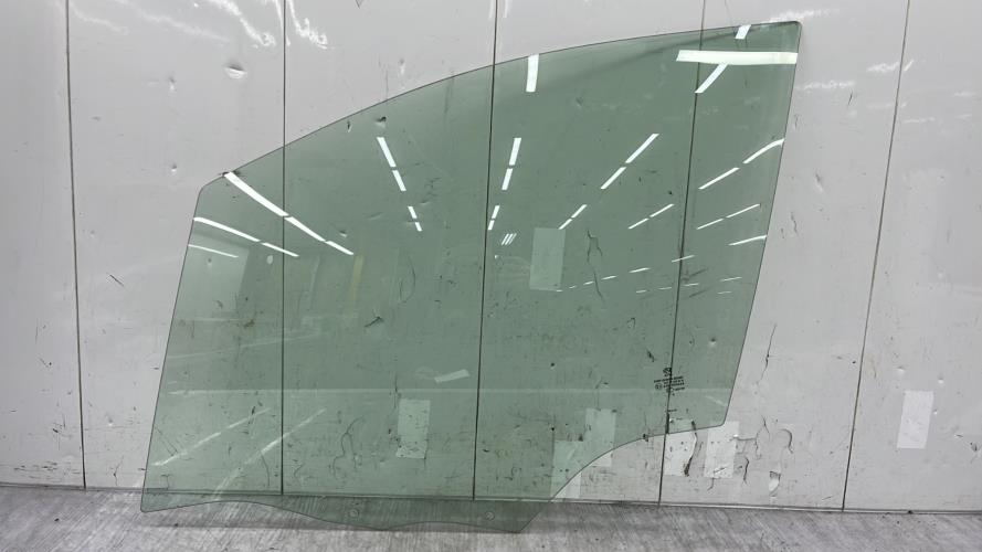 Vitre avant gauche PEUGEOT 208 1 PHASE 2 Diesel