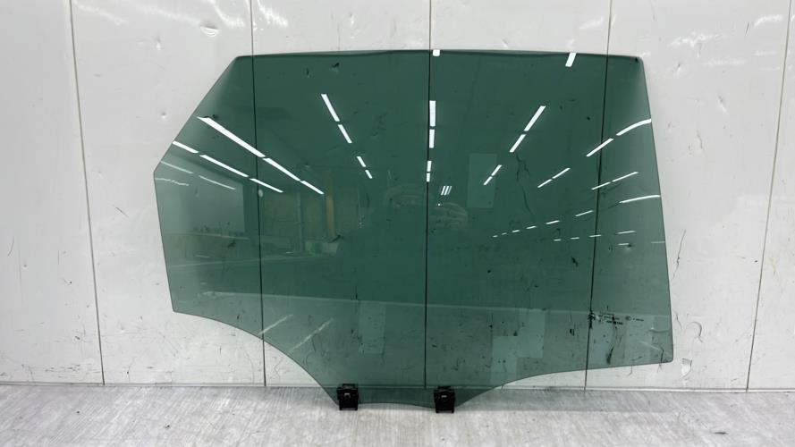 Vitre arriere droit CITROEN C4 2 PHASE 1 Diesel