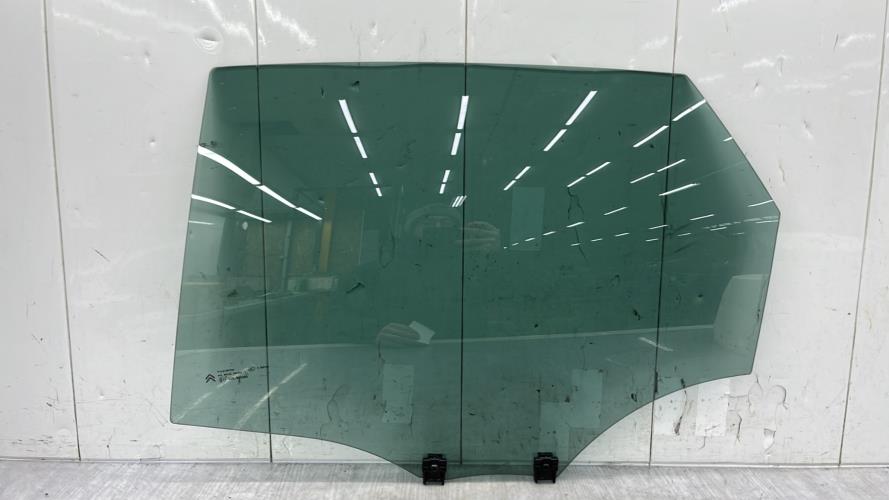 Vitre arriere gauche CITROEN C4 2 PHASE 1 Diesel