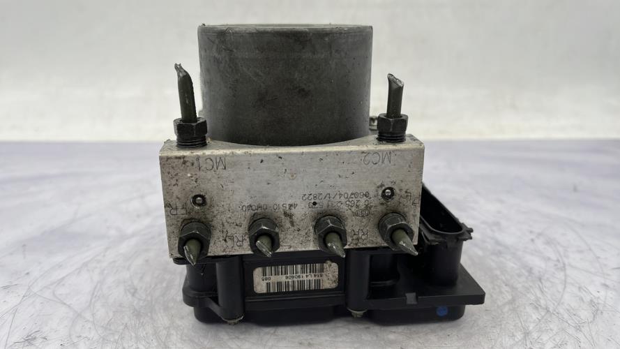 Bloc ABS (freins anti-blocage) PEUGEOT 107 PHASE 1 Essence