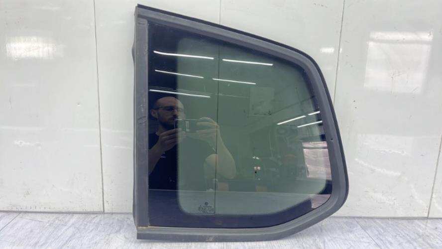 Custode arriere gauche VOLKSWAGEN TOURAN 3 Diesel