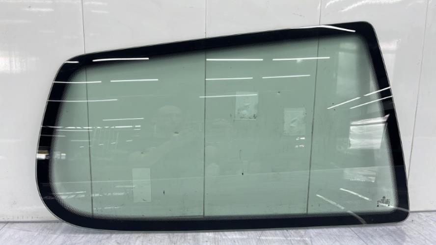 Custode arriere droit VOLKSWAGEN POLO 1 Essence