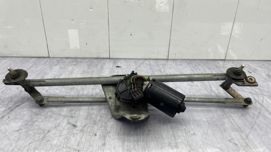 Moteur essuie glace avant VOLKSWAGEN GOLF 3 Essence