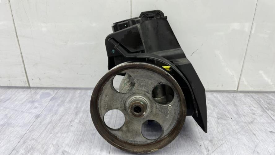 Pompe de direction PEUGEOT 206+ Essence