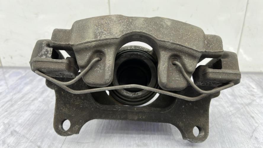 Etrier avant gauche (freinage) AUDI A4 3 AVANT PHASE 1 BREAK Diesel