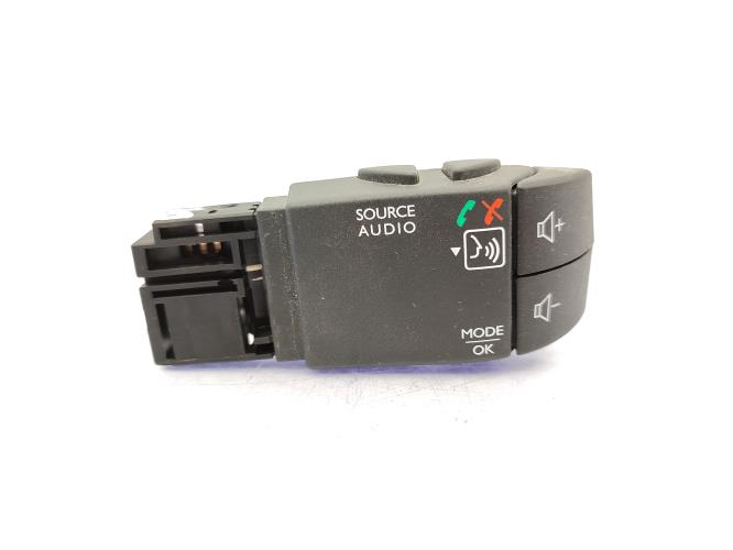 Commande autoradio DACIA SANDERO 2 PHASE 2 Diesel