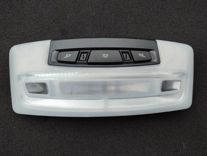 Eclairage de plafonnier BMW SERIE 1 F21 PHASE 1 Diesel