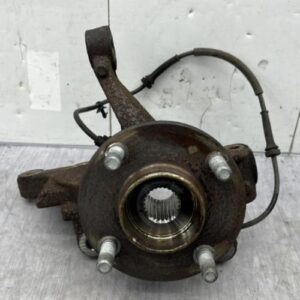 Fusee avant gauche FORD FIESTA 6 PHASE 1 Diesel