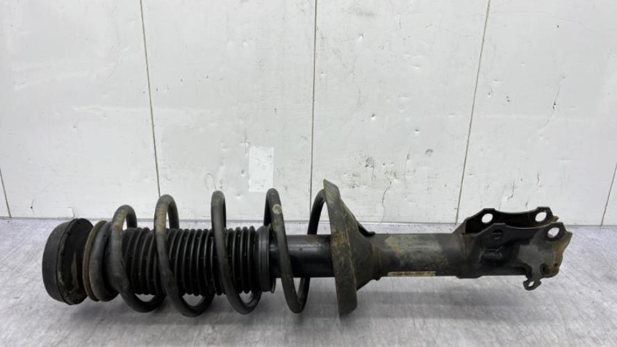 Amortisseur avant droit VOLKSWAGEN GOLF 3 Essence