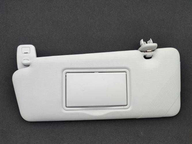 Pare soleil gauche RENAULT CLIO 4 PHASE 2 Essence