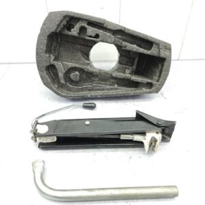 Cric (Ensemble depannage) SEAT IBIZA 4 PHASE 1 COUPE Diesel
