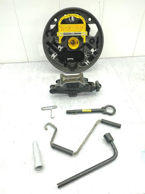Cric (Ensemble depannage) RENAULT CLIO 2 PHASE 2 Diesel