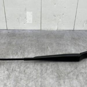 Bras essuie glace avant gauche VOLKSWAGEN TOURAN 3 Diesel