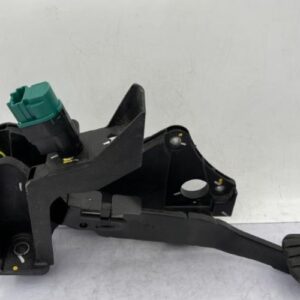 Pedale de frein RENAULT CLIO 5 PHASE 1 Essence/Hybride