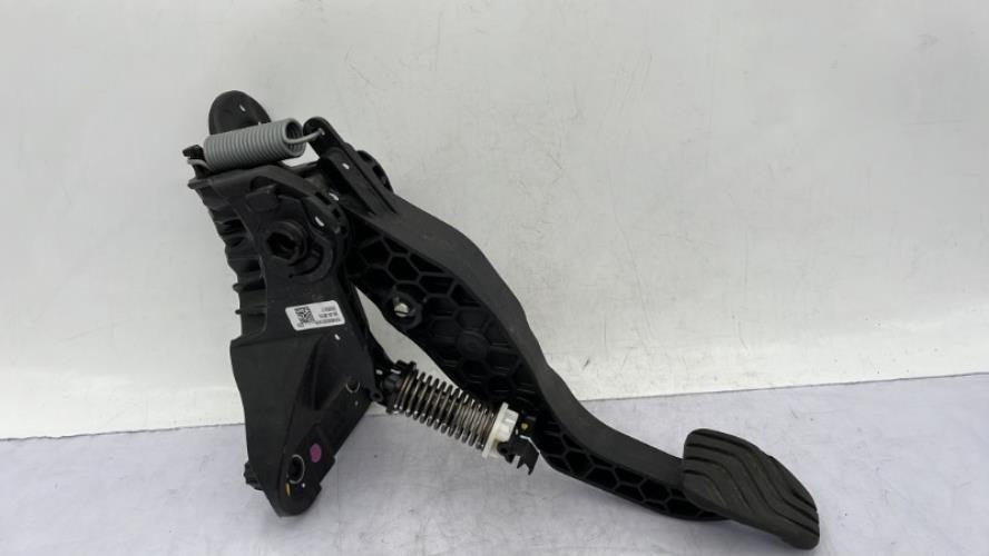 Pedale d'embrayage RENAULT CLIO 5 PHASE 1 Essence/Hybride
