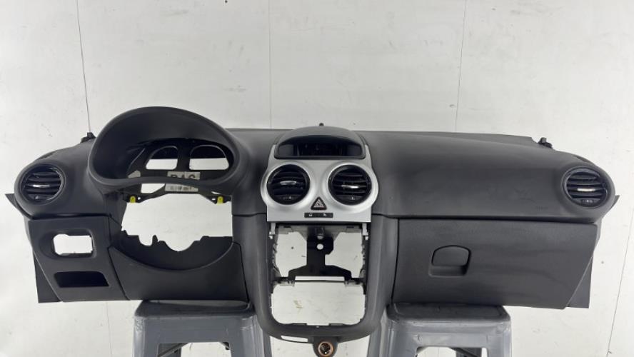 Tableau de bord OPEL CORSA D PHASE 2 Essence