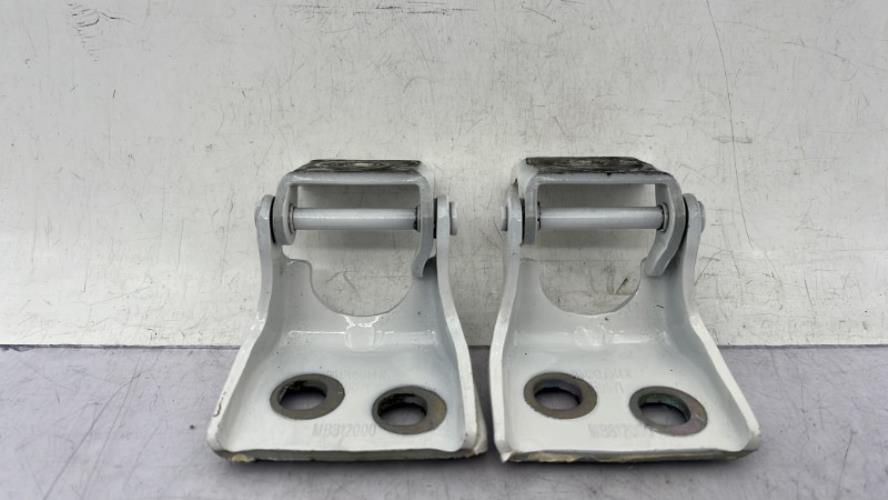 Charniere de porte arriere droit DACIA SPRING PHASE 1 Electricité