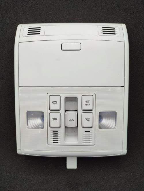 Eclairage de plafonnier VOLKSWAGEN GOLF 7 PHASE 1 Essence