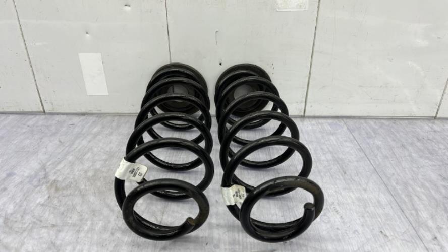 Ressort de suspension arriere VOLKSWAGEN GOLF 7 PHASE 1 Essence