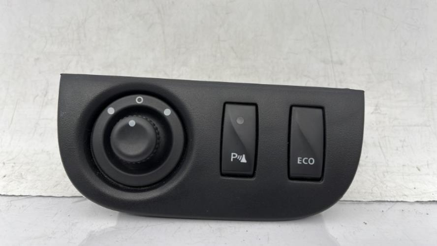 Commande retroviseurs DACIA SANDERO 2 PHASE 2 Essence