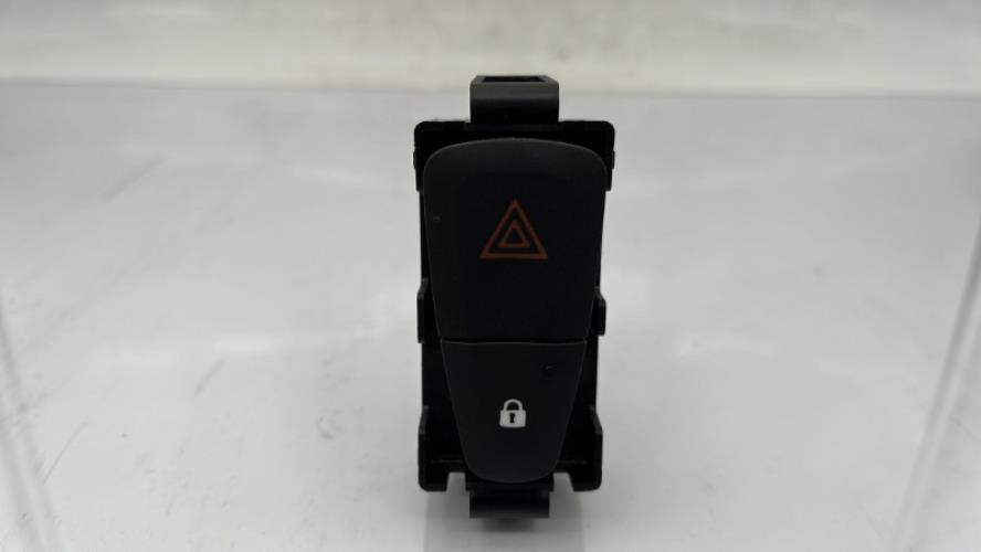 Bouton de warning DACIA SANDERO 2 PHASE 2 Essence