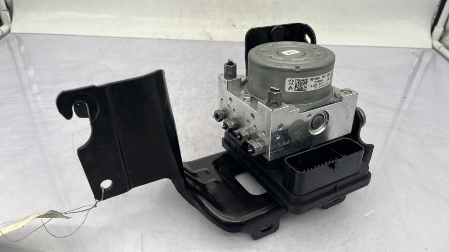 Bloc ABS (freins anti-blocage) PEUGEOT 208 1 PHASE 1 Essence