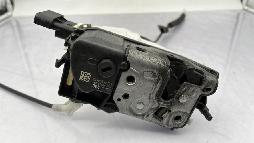 Serrure avant droit CITROEN C3 2 PHASE 2 Essence