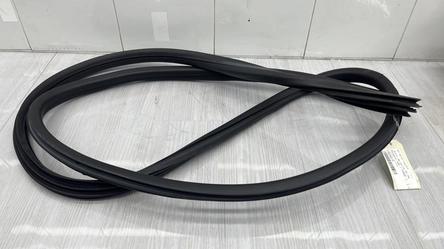 Joint de porte avant droite PEUGEOT 208 1 PHASE 1 Essence