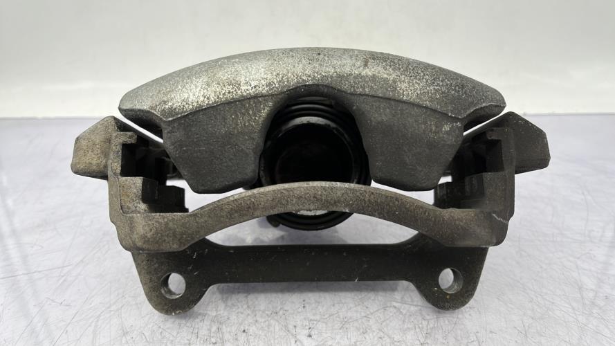 Etrier avant droit (freinage) VOLKSWAGEN TOURAN 3 Diesel