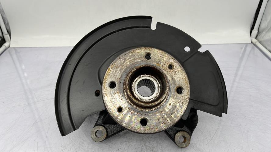 Fusee avant gauche RENAULT CLIO 5 PHASE 1 Diesel/Hybride
